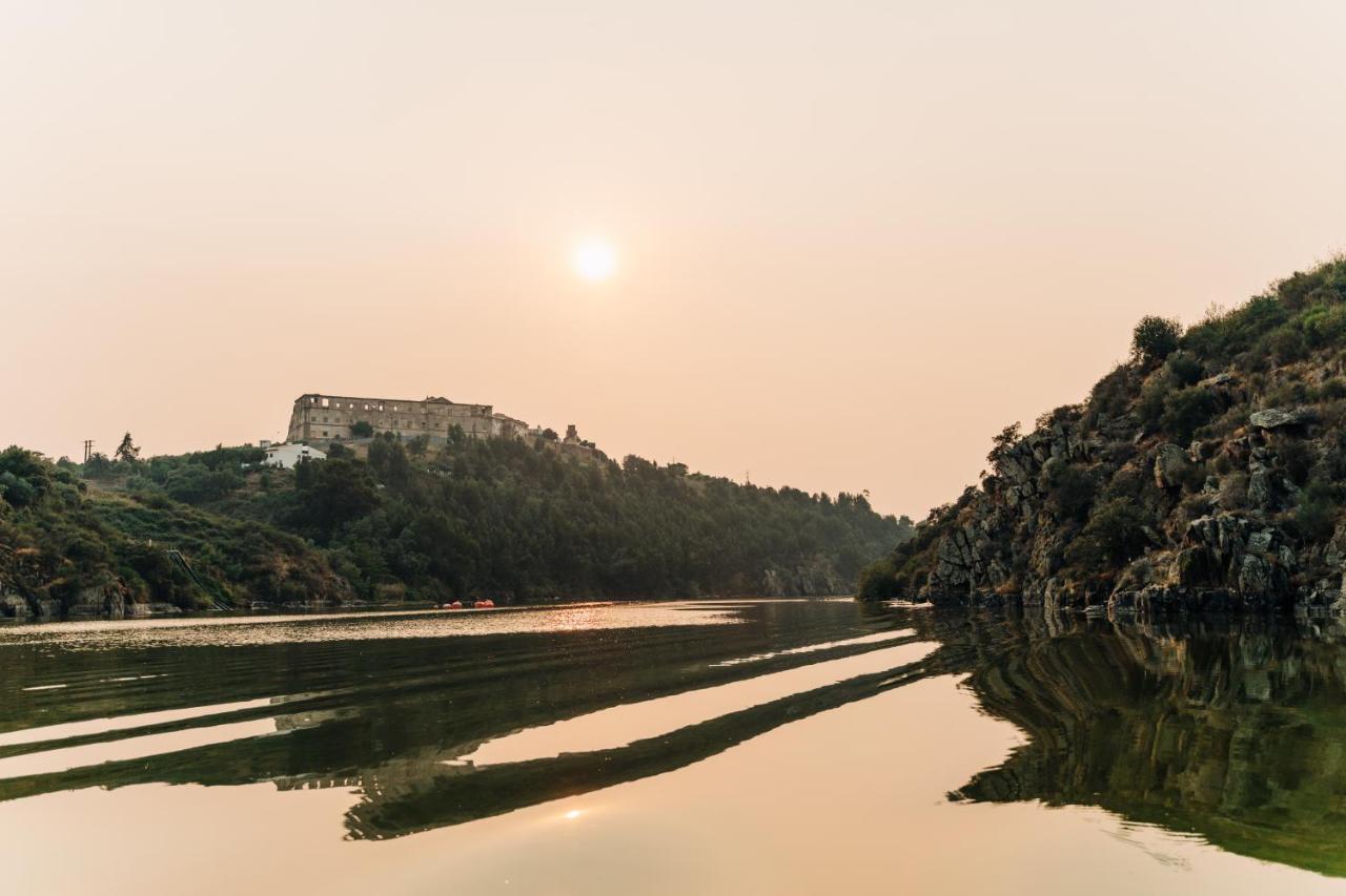 Villa Dos R'S Aviz Exteriör bild